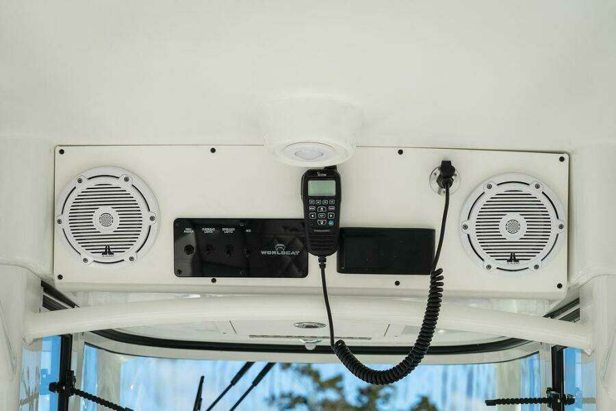 29ft World Cat Yacht For Sale