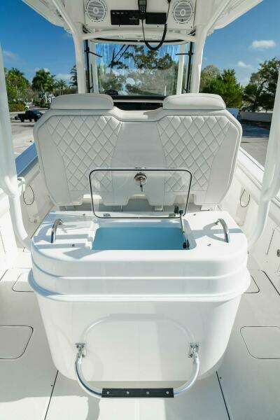 29ft World Cat Yacht For Sale