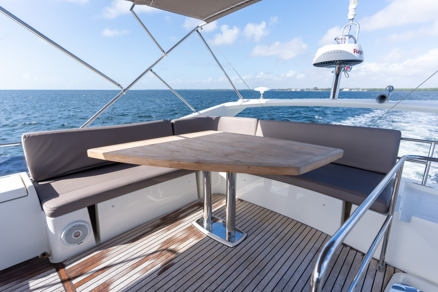 50' 2017 Prestige 50 FLY