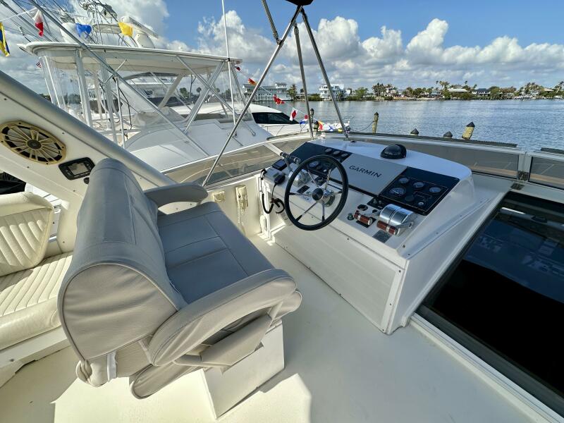 49' 2000 Navigator 4600 Classic