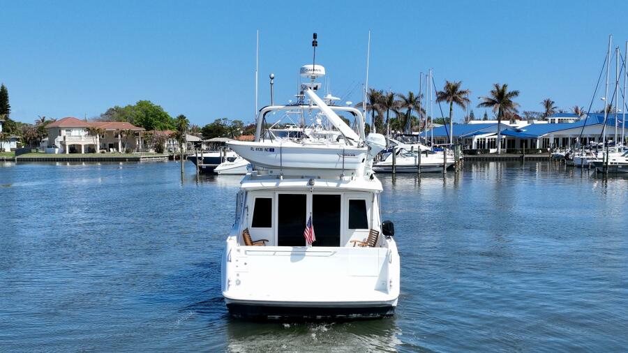 49' 2000 Navigator 4600 Classic