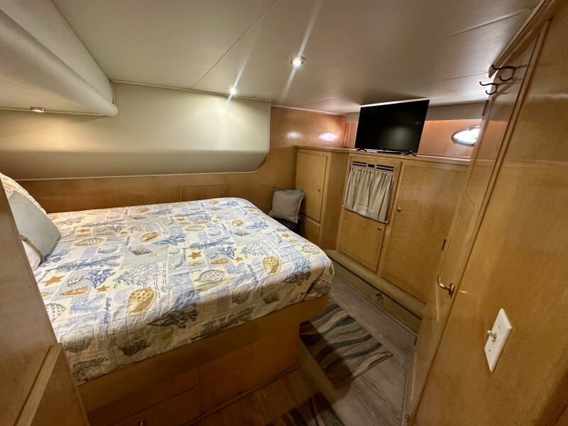 49' 2000 Navigator 4600 Classic