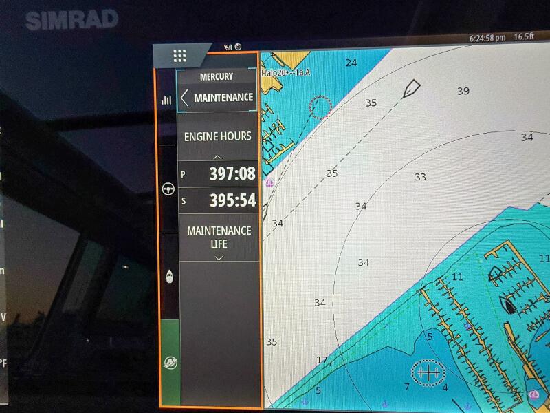 37' 2022 Axopar 37 XC Cross Cabin