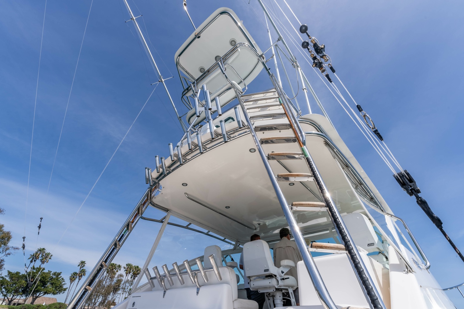 40' 2005 Cabo 40 Express