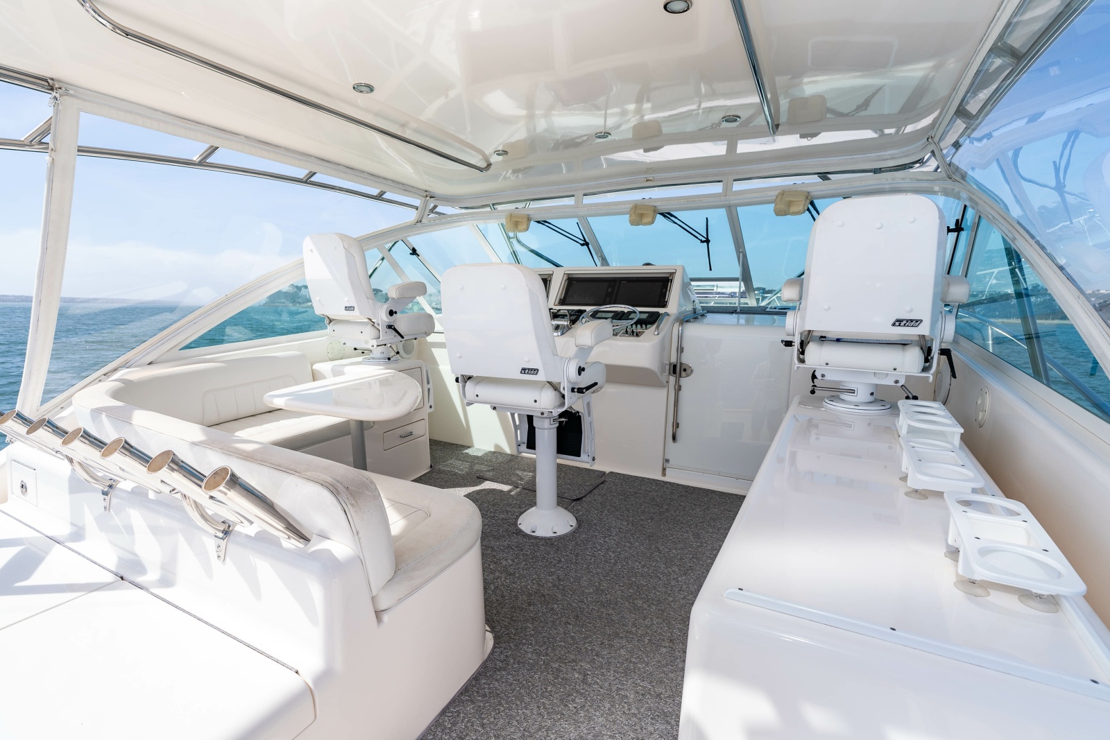 40' 2005 Cabo 40 Express