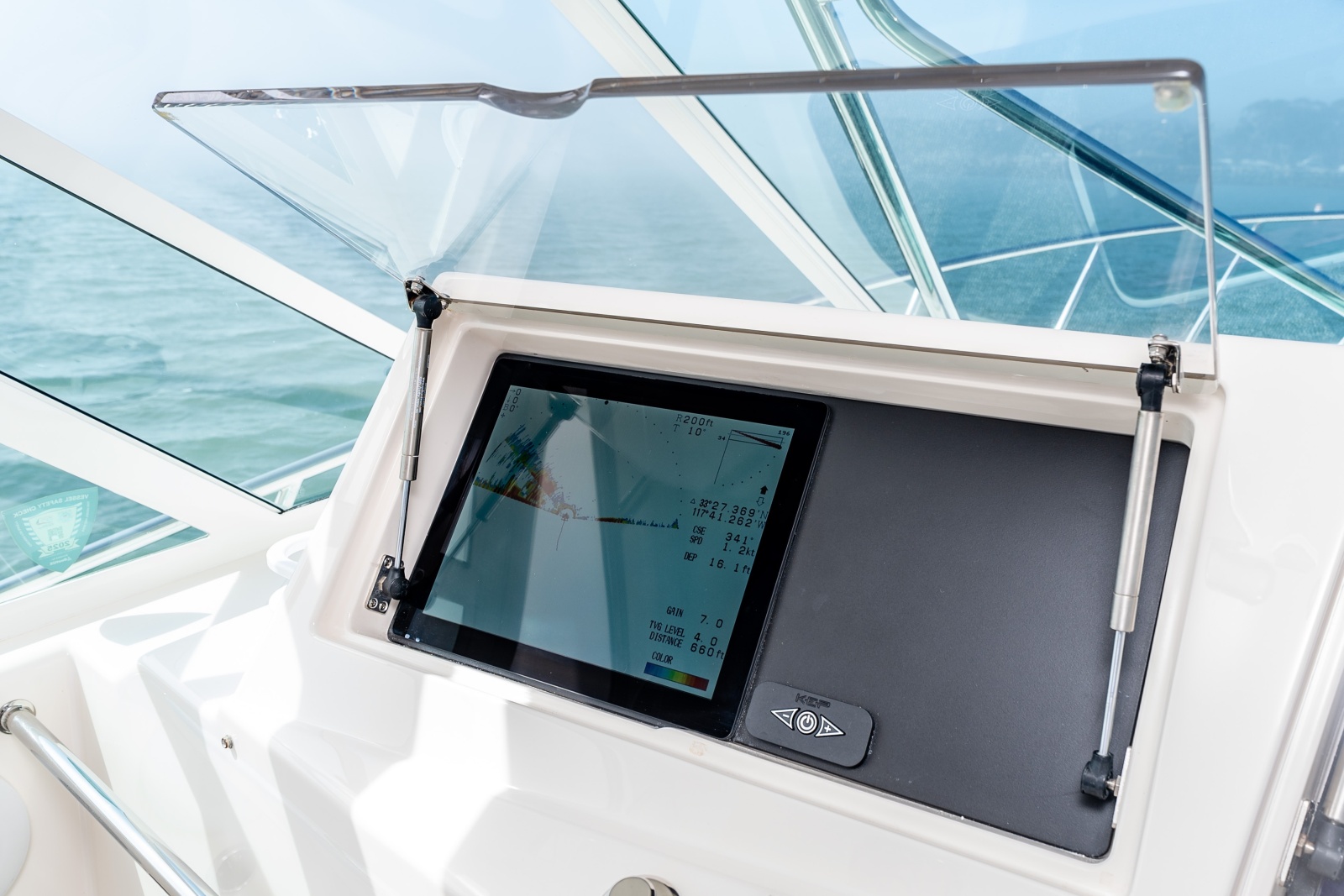 40' 2005 Cabo 40 Express