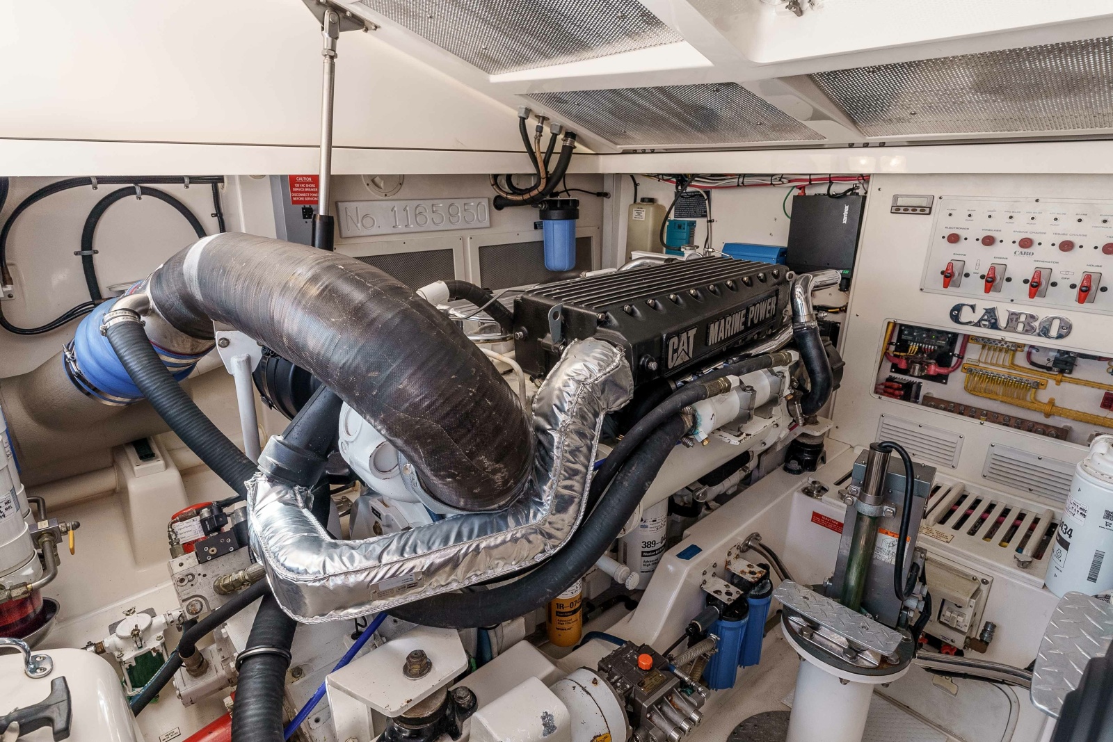 40' 2005 Cabo 40 Express