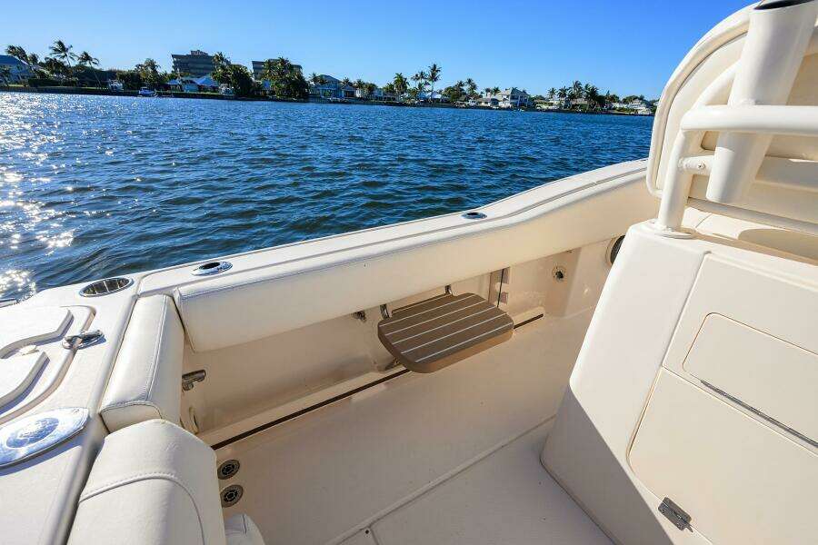 25ft Grady White Yacht For Sale