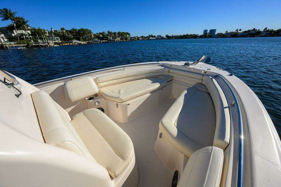 25ft Grady White Yacht For Sale