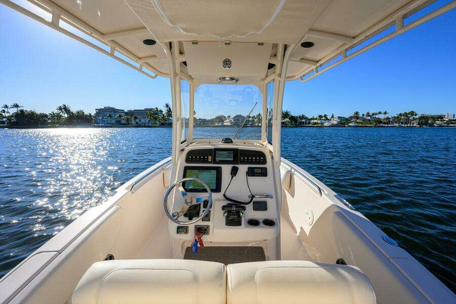 25ft Grady White Yacht For Sale