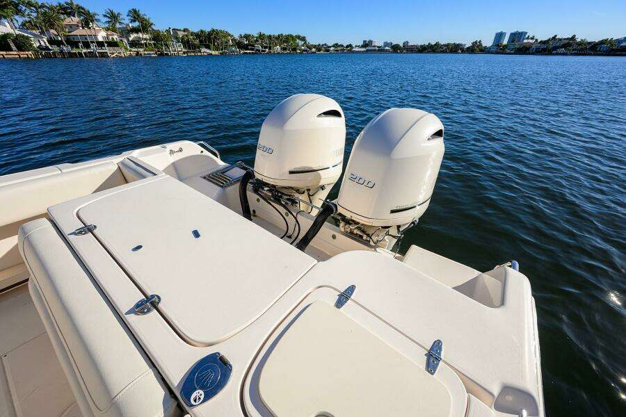 25ft Grady White Yacht For Sale