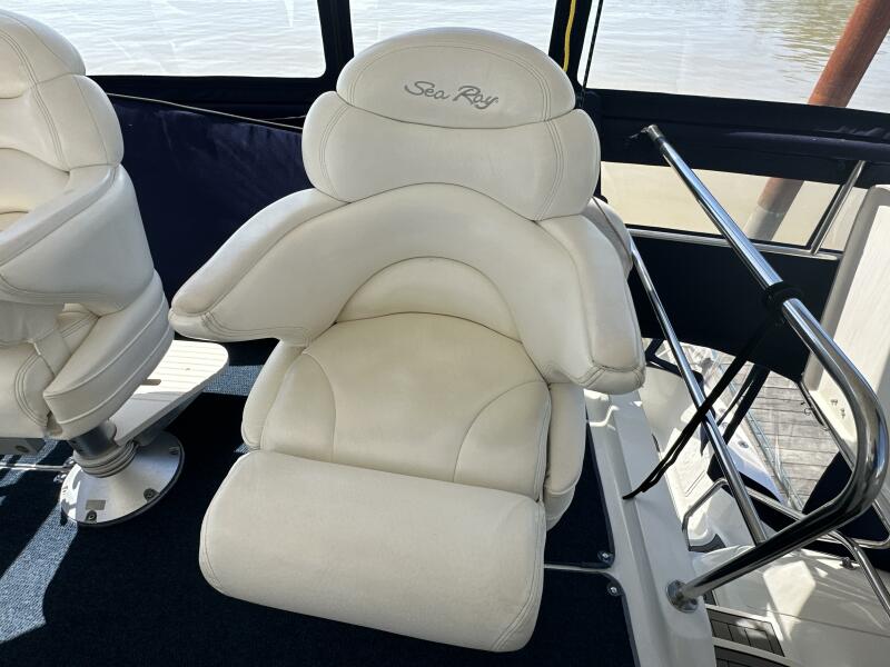 48' 2000 Sea Ray 480 Sedan Bridge