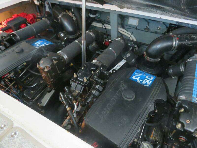 NEVER TOO LATE 34ft Sea Ray Yacht For Sale