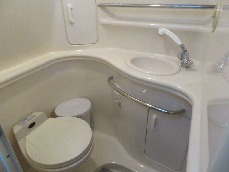 NEVER TOO LATE 34ft Sea Ray Yacht For Sale