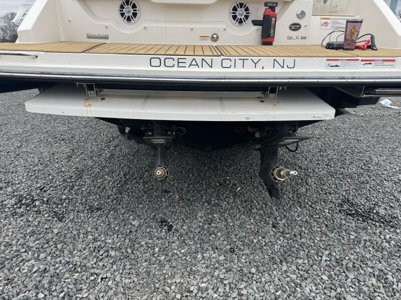 31' 2021 Sea Ray SLX 310