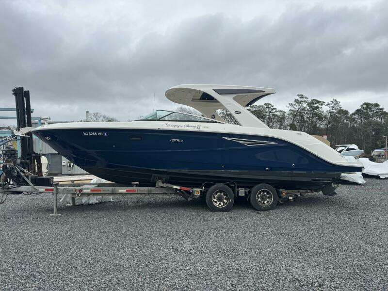 31ft Sea Ray Yacht For Sale