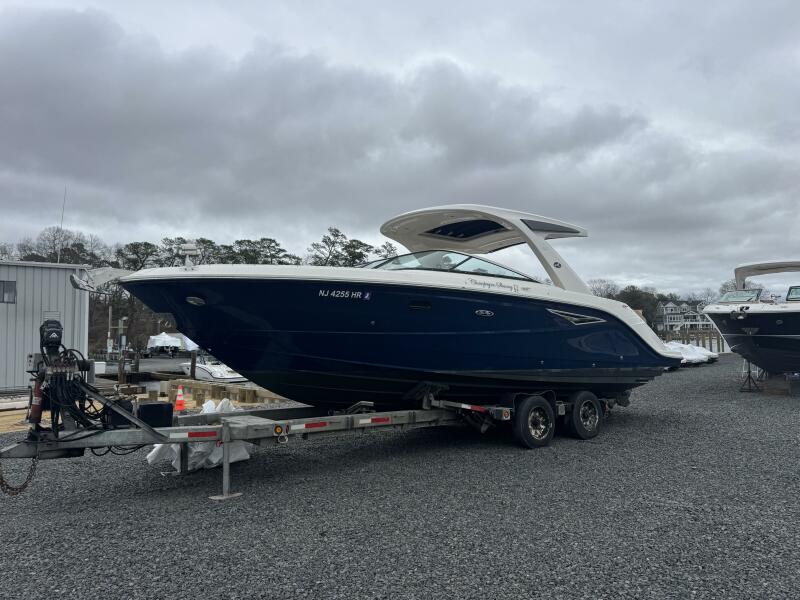 31' 2021 Sea Ray SLX 310