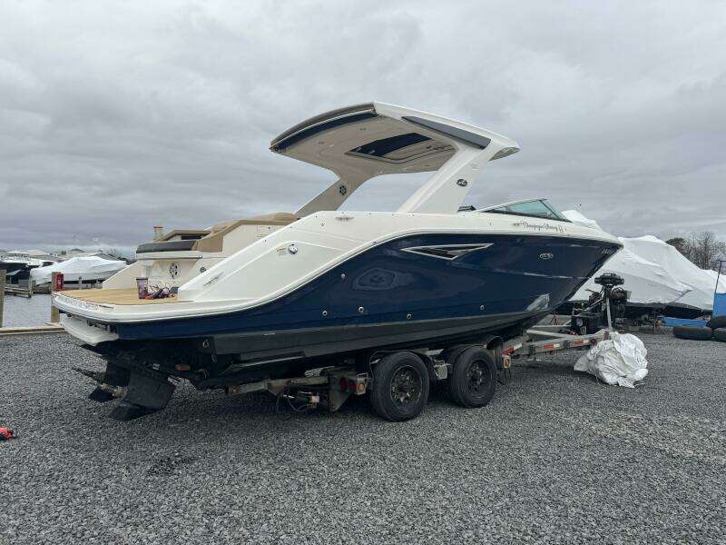 31ft Sea Ray Yacht For Sale