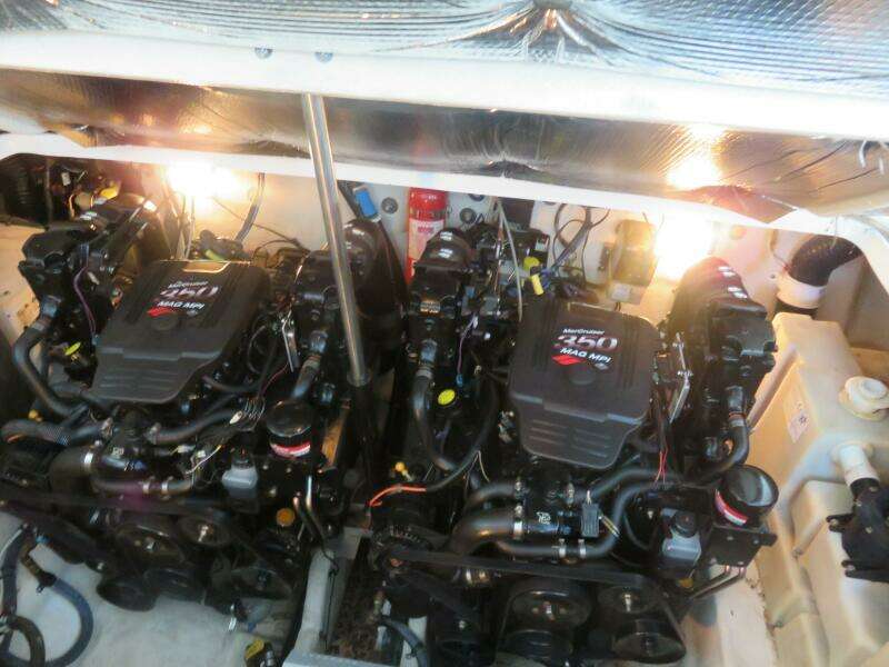 SERENITY 30ft Sea Ray Yacht For Sale