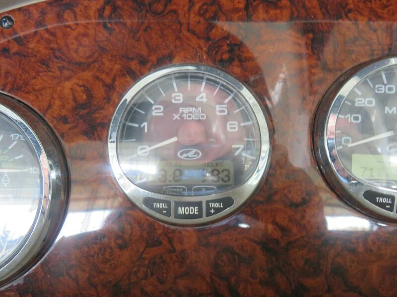 30' 2005 Sea Ray 300 Sundancer