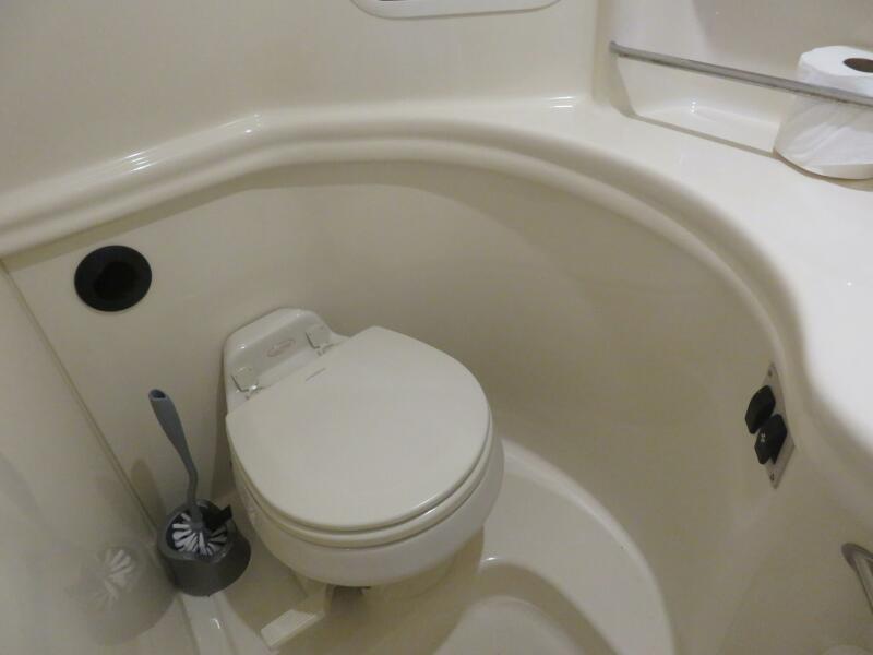 30' 2005 Sea Ray 300 Sundancer