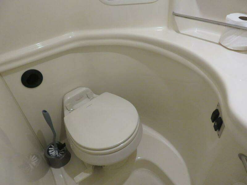 SERENITY 30ft Sea Ray Yacht For Sale