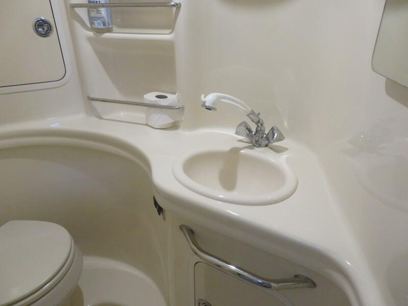 30' 2005 Sea Ray 300 Sundancer