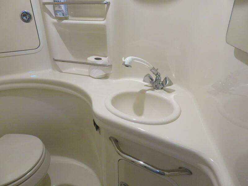 SERENITY 30ft Sea Ray Yacht For Sale