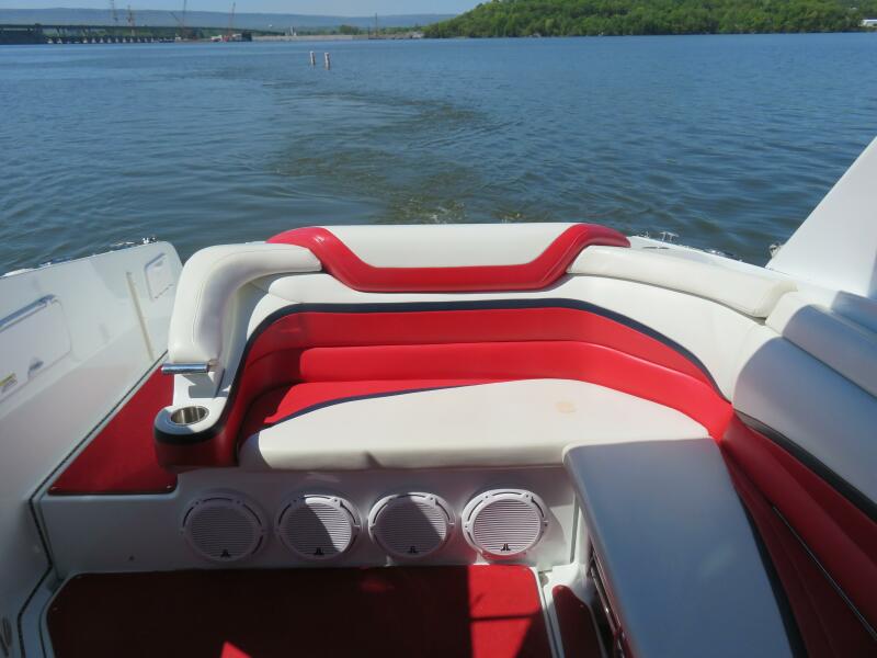 33' 2008 Baja 335 Performance Cruiser