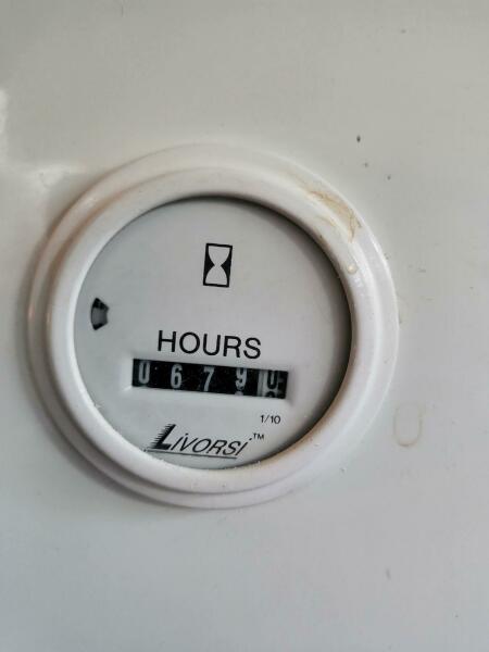 33' 2008 Baja 335 Performance Cruiser