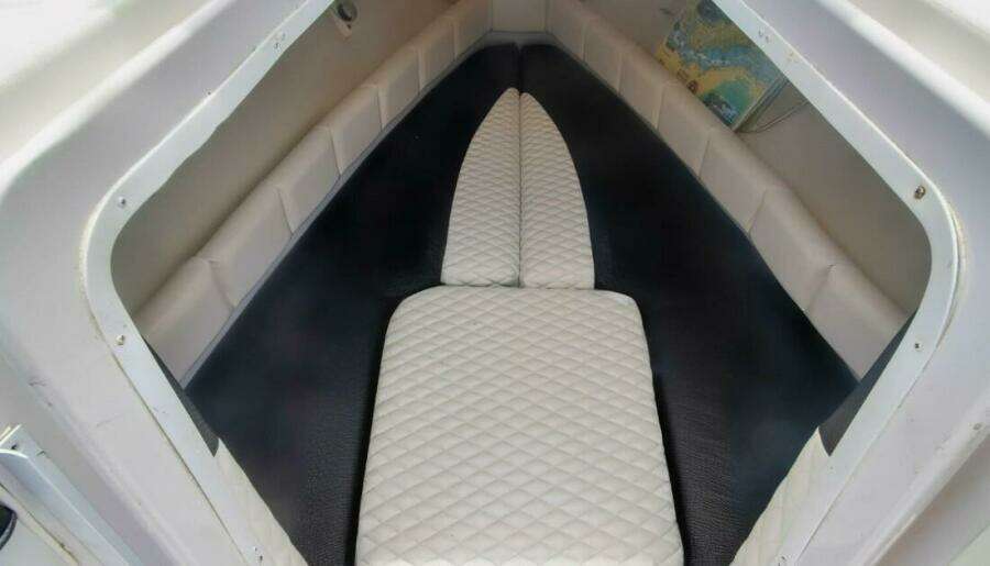 33ft Donzi Yacht For Sale