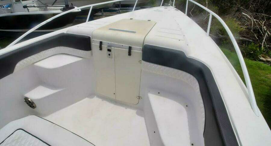 33ft Donzi Yacht For Sale