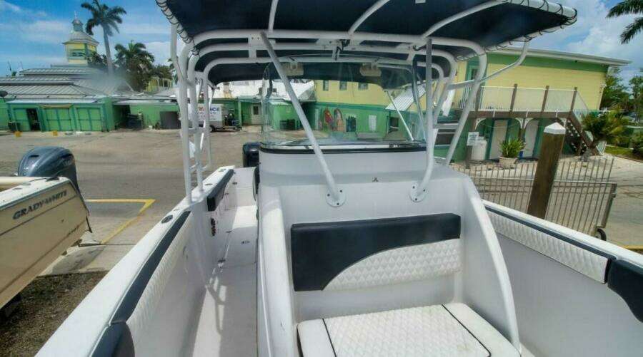 33ft Donzi Yacht For Sale