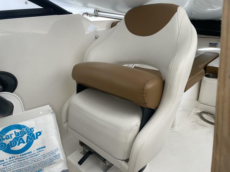 18' 2019 Bayliner VR4 Bowrider OB