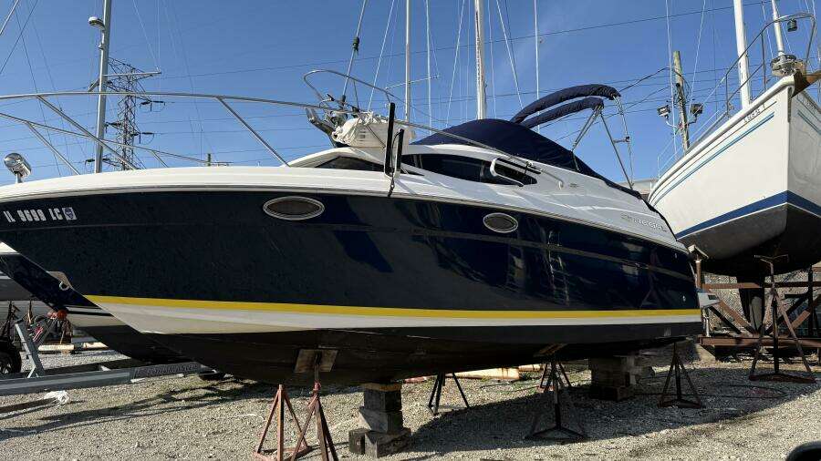 Land Escape 25ft Regal Yacht For Sale