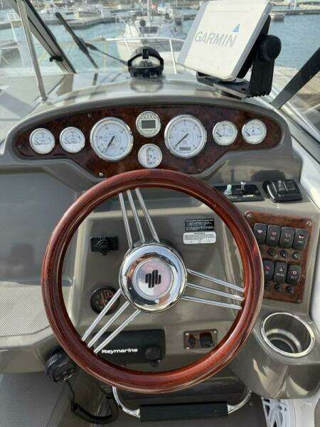 Land Escape 25ft Regal Yacht For Sale