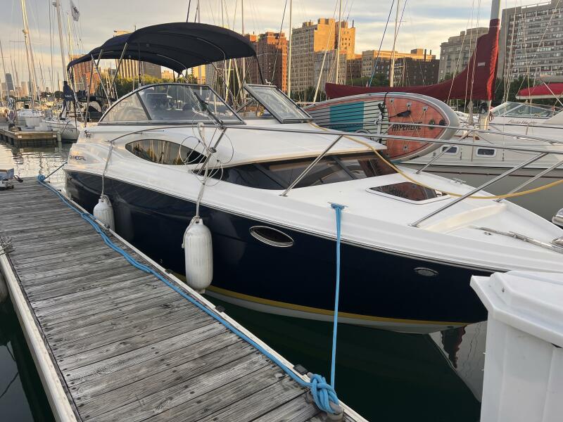 25' 2007 Regal 2565 Window Express