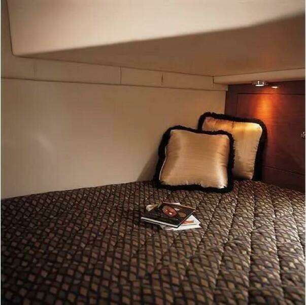 Land Escape 25ft Regal Yacht For Sale