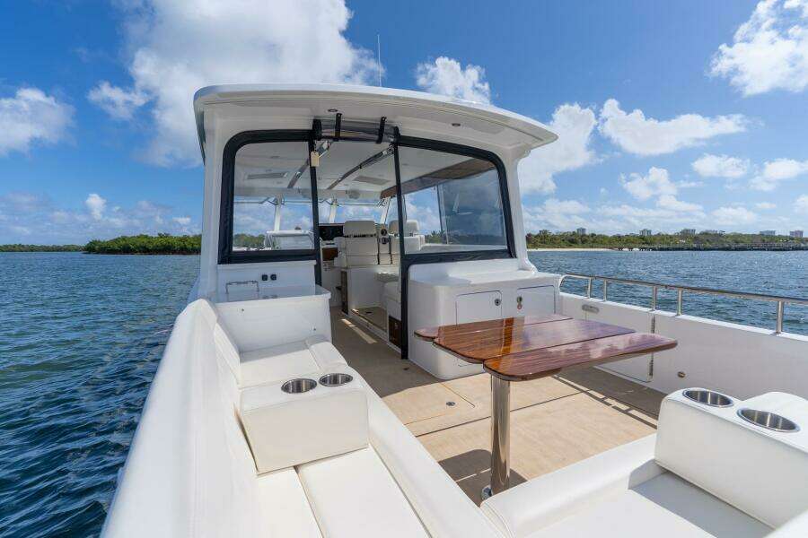 MJM 47X 47-003 -Aft Deck