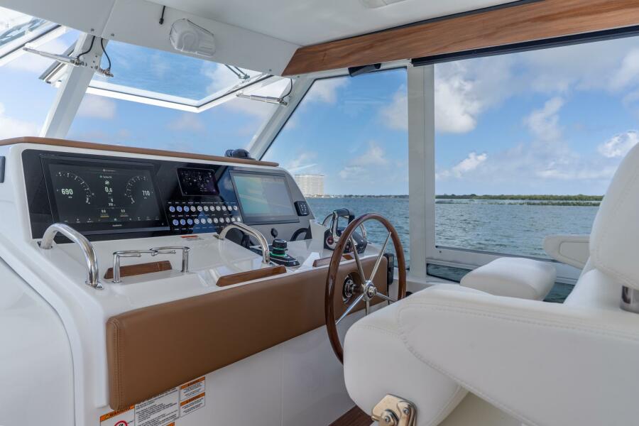 MJM 47X 47-003 - Helm