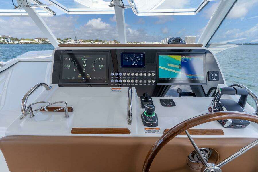 MJM 47X 47-003 - Helm