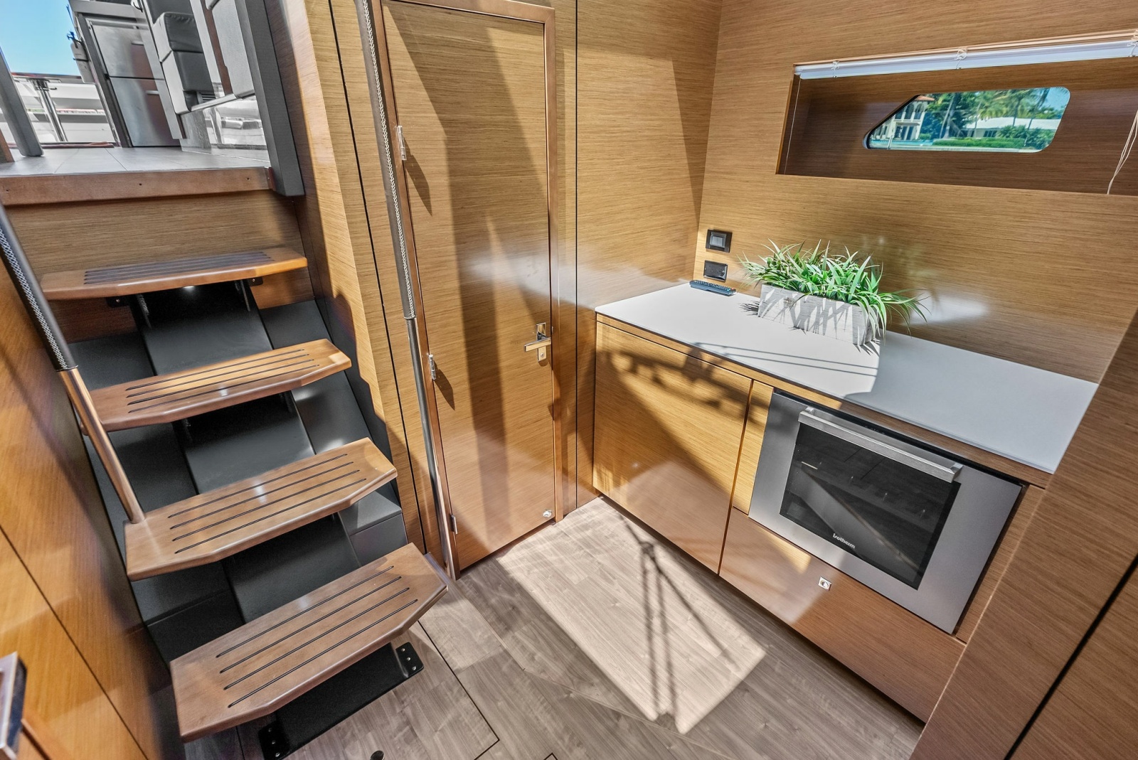 54' 2019 Cruisers Yachts 54 Cantius