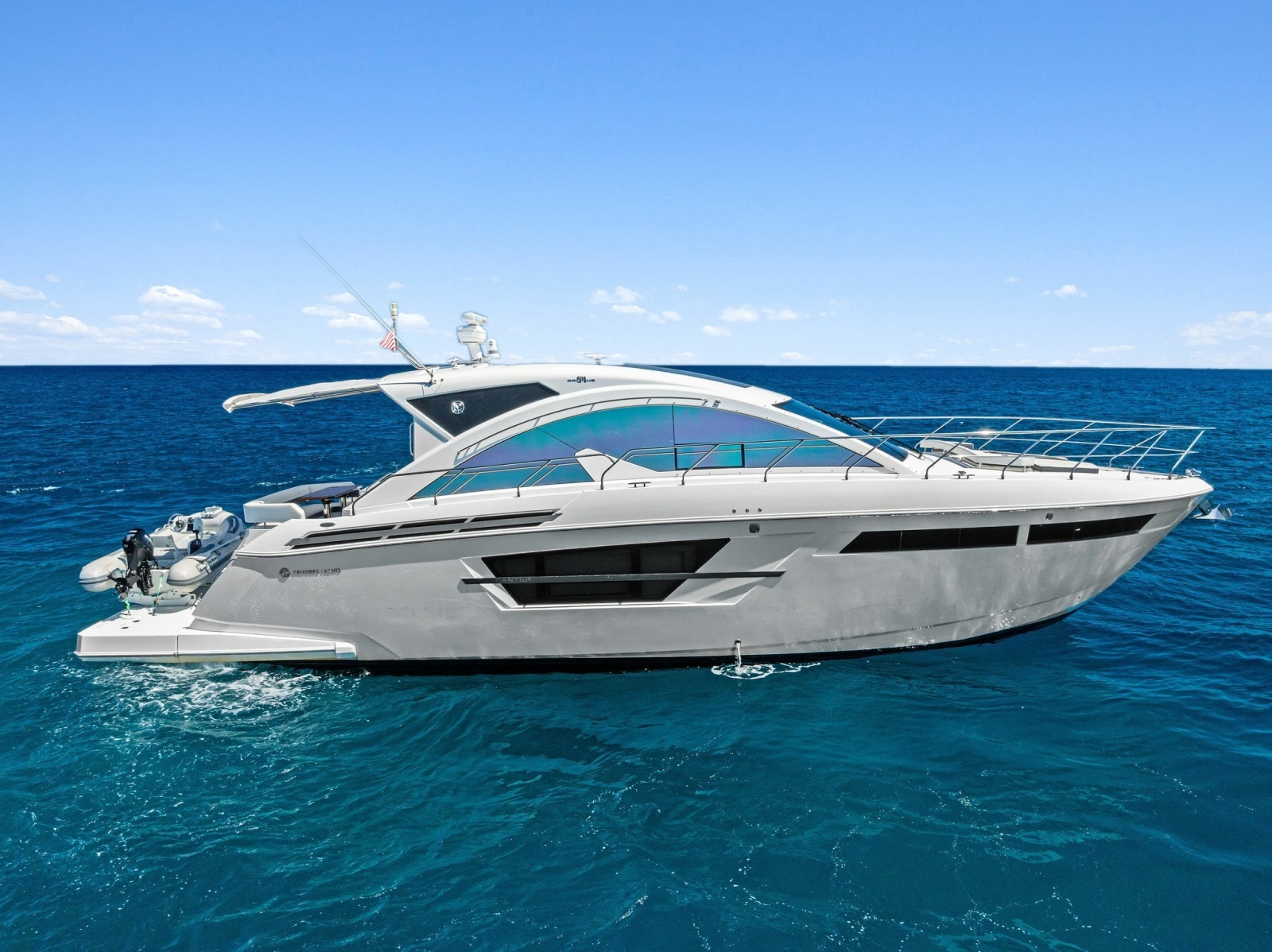2019 Cruisers Yachts 54 Cantius