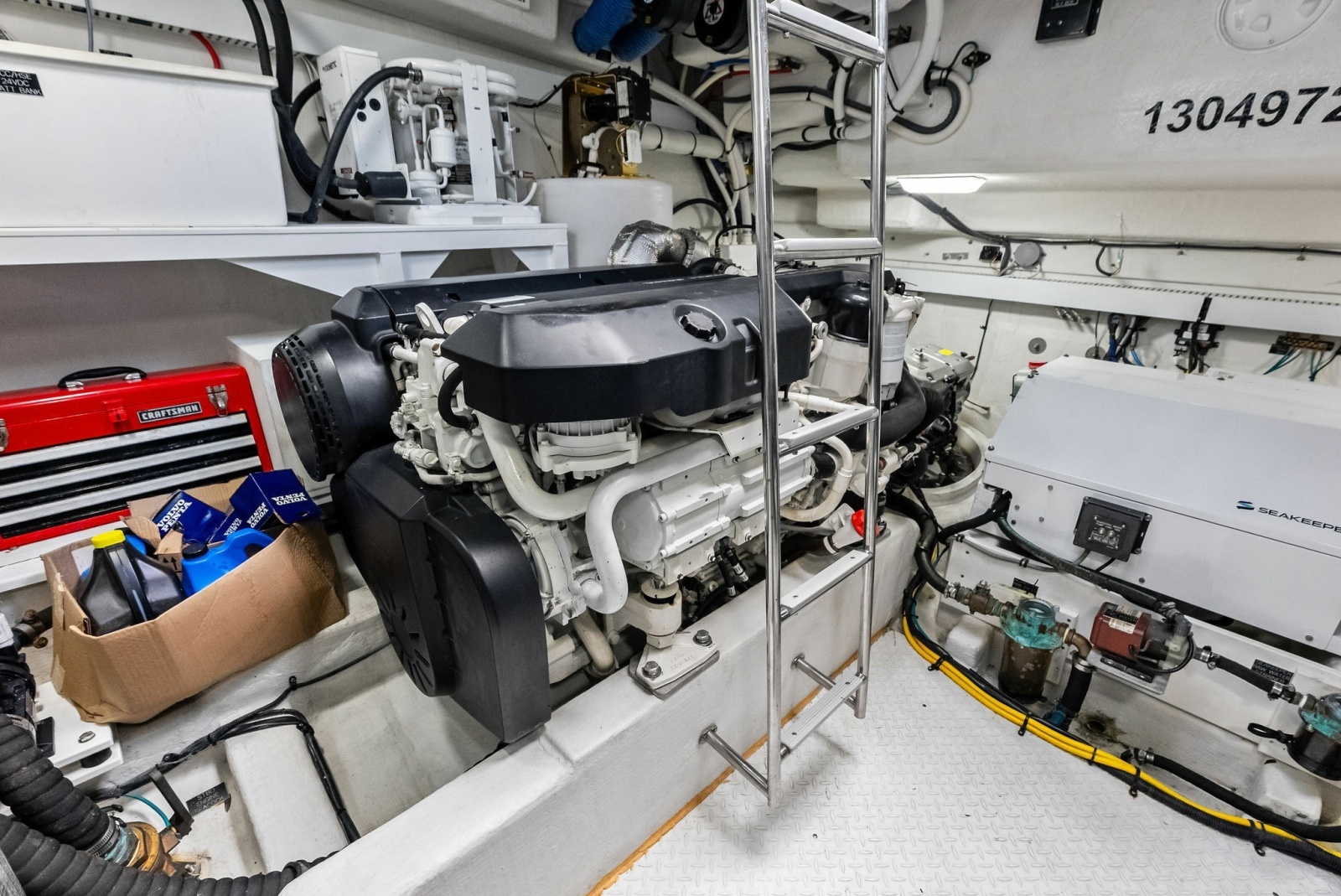 2019 Cruisers Yachts 54 Cantius