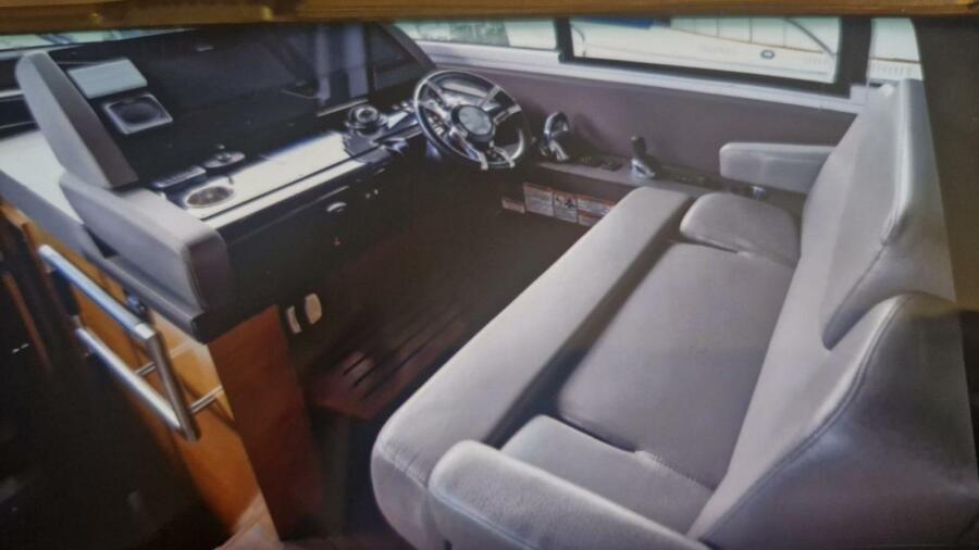 54' 2019 Cruisers Yachts 54 Cantius