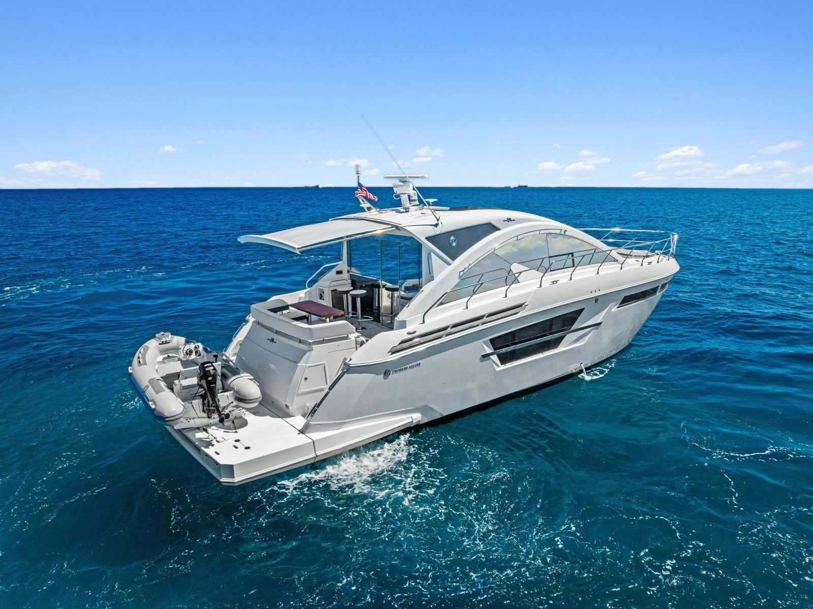 54' 2019 Cruisers Yachts 54 Cantius
