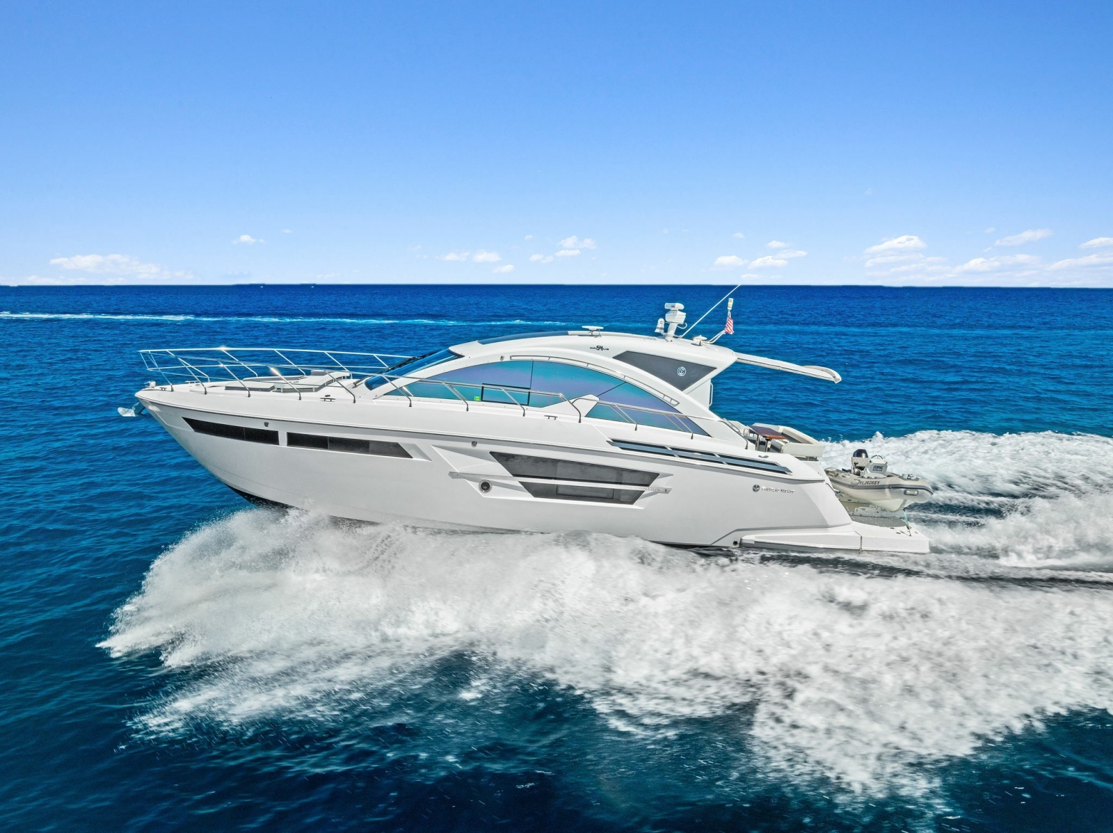 54' 2019 Cruisers Yachts 54 Cantius