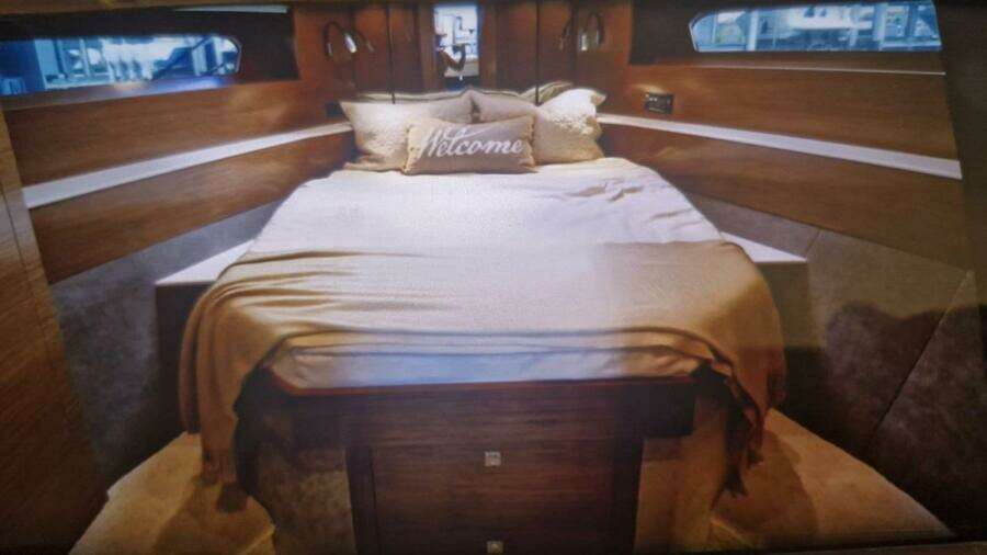 MY WAY 54ft Cruisers Yachts Yacht For Sale