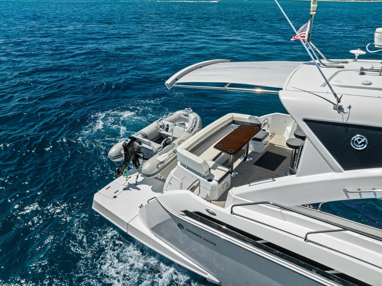 54' 2019 Cruisers Yachts 54 Cantius