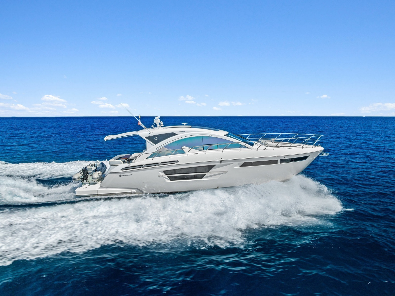 2019 Cruisers Yachts 54 Cantius